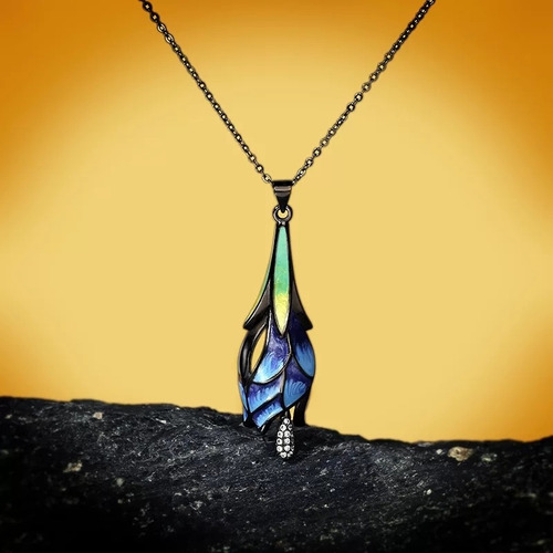 Imagen 2 de 6 de Collar Con Dije De Flor De Loto Azul Esmaltada Con Circonias