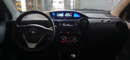 Toyota Etios 1.5 Sedan Xs