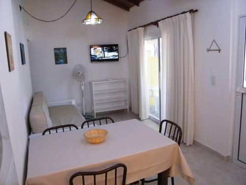 Imagen 8 de 30 de Complejo De Aparts En Gesell Excelentes!!! - Av 2 3300