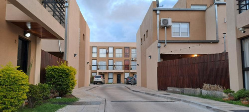 Dúplex En Venta - 3 Dormitorios 2 Baños - Cochera - 110mts2 - Ituzaingó Norte