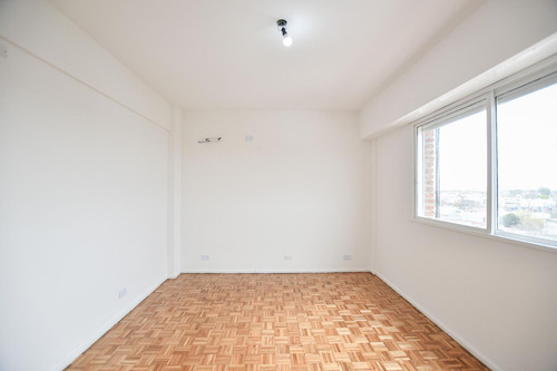 Departamento 3 Dormitorios En Venta En Calle 33 Entre 18 Y 19 La Plata