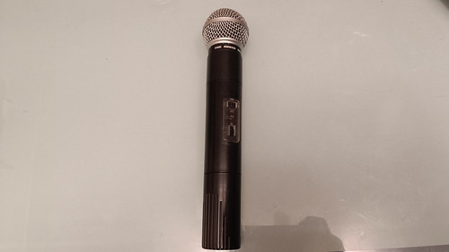 Microfono Shure Sm58 Sistema Inalambrico Con Base Original (Usado)