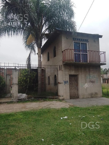 Imagen 3 de 12 de Casa En Venta En Zona Comercial De Almirante Brown