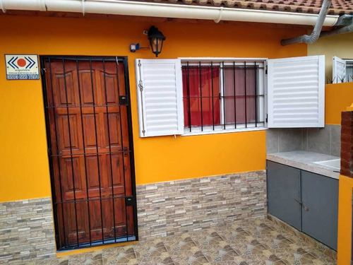 Imagen 10 de 14 de Venta Chalet 4 Dormitorios - Calle 5 Nº 8536 - Mar Del Tuyu