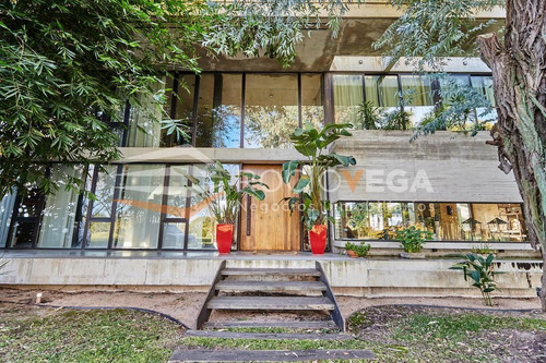 Imagen 2 de 30 de Moderna Casa En Venta San Diego Country Club - Moreno -