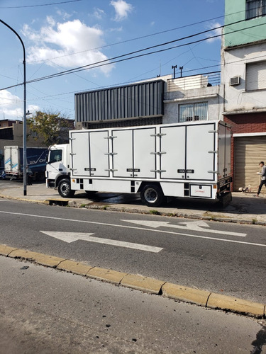Imagen 4 de 16 de Mercedes Benz Atego 1721/48 Año 2019
