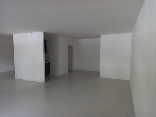 Imagen 7 de 12 de Venta Local Para Oficinas O Consultorios Pocitos Nuevo C/ 5 Garajes A Estrenar
