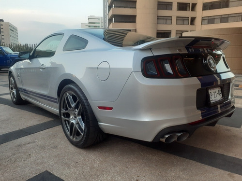 Imagen 6 de 15 de Ford Mustang 2013 5.8l Shelby Coupe Mt