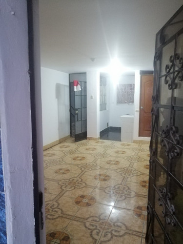 Imagen 7 de 19 de Alquiler Departamento Independiente San Juan De Miraflores