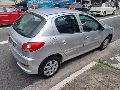 Imagem 4 de 11 de Peugeot 207 2013 1.4 Xr Flex 5p
