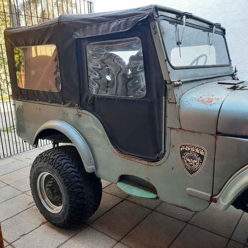 Imagen 9 de 13 de Jeep Ika