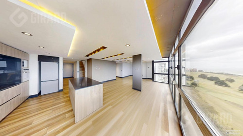 Departamento De 4 Ambientes En Venta Con Vista Al Mar Y Al Golf