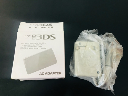 Nintendo 3ds Xl (con Caja) + Estuche + Transformador Y Más