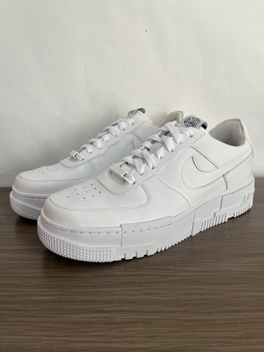 Nike Air Force 1 Pixel White (Usado)