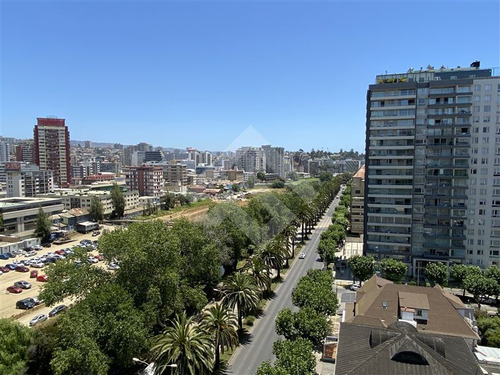 Departamento En Venta De 4 Dorm. En Viña Del Mar