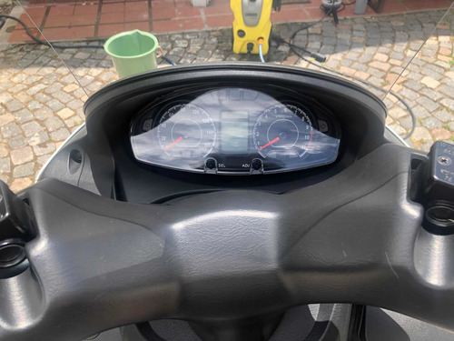 Imagen 6 de 10 de Scooter Suzuki Burgman 200