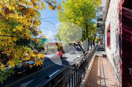 Imagen 5 de 24 de Ph A Reciclar Con Terraza Y Patio!