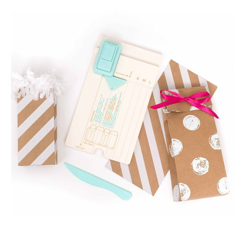 We R Gift Bag Punch Board | Tabla Perfora Bolsas Regalo