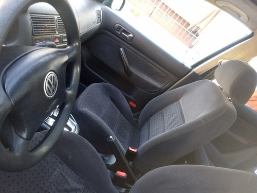 Volkswagen Passat 1.8 Aspirado