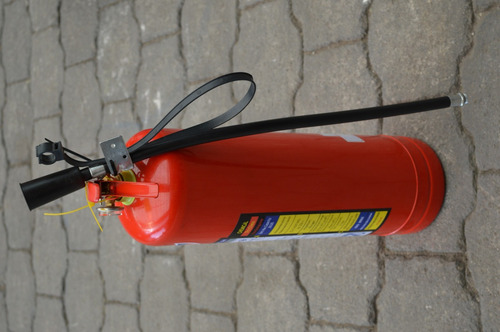 Imagen 2 de 5 de Extintor Recargable Polvo 20 Lbs