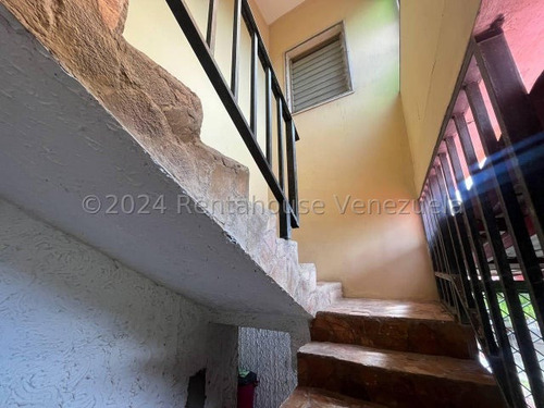 Mayra Lara Rah Vende Amplia Y Bella Casa Campestre En Conjunto Privado, El Manzano, Son 4.197mts2, 3 Hab., 4 Baños, Anexo Para El Servicio, Piscina, Tanque Subterráneo Con Bombas E Hidroneumático
