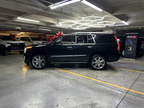 Cadillac Escalade 6.2 Plinum 4x4 At