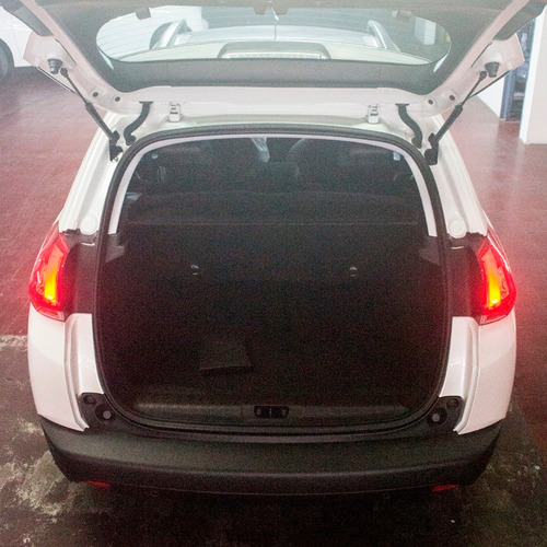 Peugeot 2008 Feline 1.6l Tiptronic | 115cv | 0km 2021