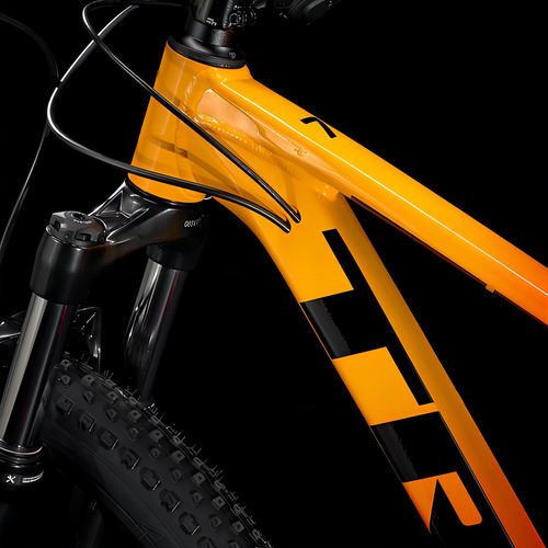 Bicicleta Aro 29 Trek Marlin 7 Tam: G (19) Cor Marigold to radioactive red fade Tamanho do quadro 19