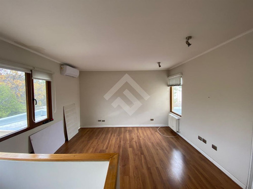 Casa En Venta De 3 Dorm. En Piedra Roja Colina