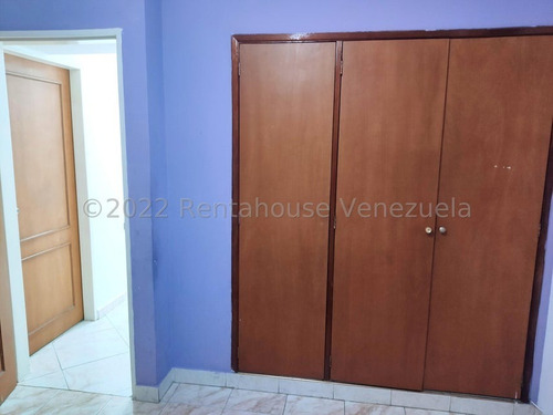 Imagen 12 de 30 de $$ Ajlópez $$ Apartamento En Venta Centro Barquisimeto Lara, $$. Aj $$ 04245257450 Cód. Rah $ Codigo 23-10632 $ 28000 83 M²