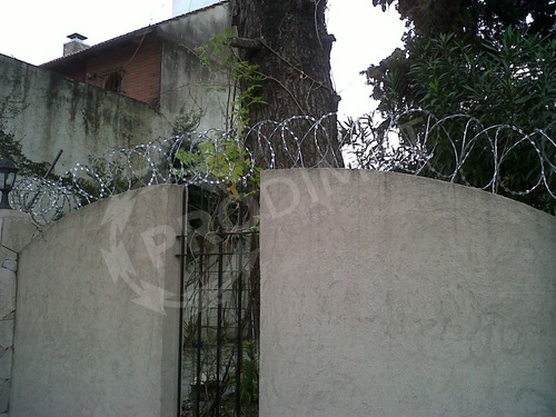 Imagen 7 de 8 de Colocaciòn Alambre Concertina / Pua, Seguridad. Fabrica.