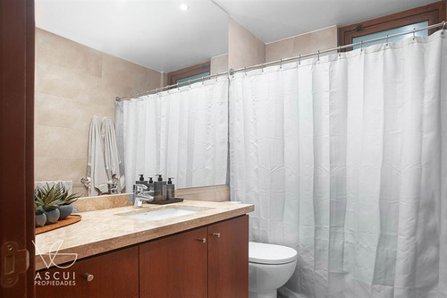 Departamento En Venta De 4 Dorm. En Las Condes