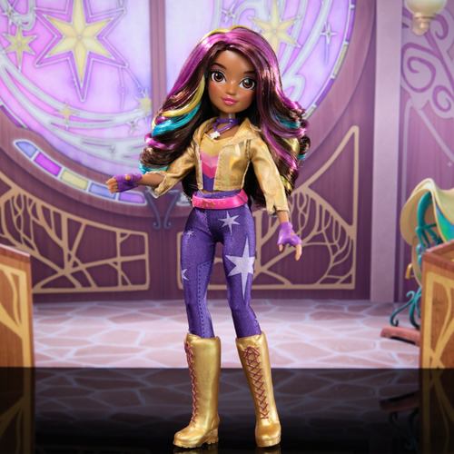 Unicorn Academy Muñeca Sophia Con 6 Accesorios Y Peine