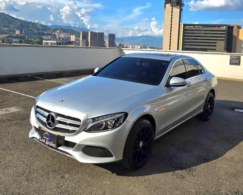 Mercedes Benz Avantgarde C180 2017 At 1.6t Kms 108.200 Sura