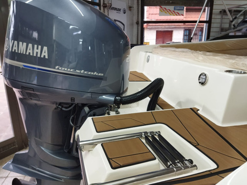 Lancha Bermuda Discovery 190 Yamaha 200 V6 4t 2025