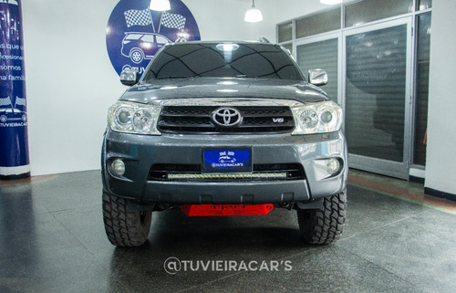 Imagen 2 de 7 de Toyota Fortuner 2010 4x4