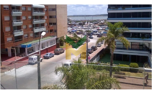 Departamento En Península - Punta Del Este