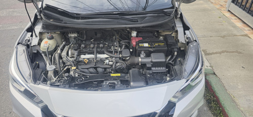 Nissan Versa 1.6 Advance