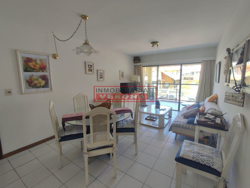 Imagen 8 de 27 de Apartamento En Venta 2 Dormitorios, Frente A Playa El Emir