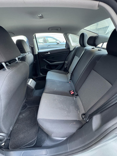 Volkswagen Jetta 1.4 TSI manual
