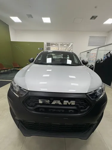 RAM 700 1.4 Slt