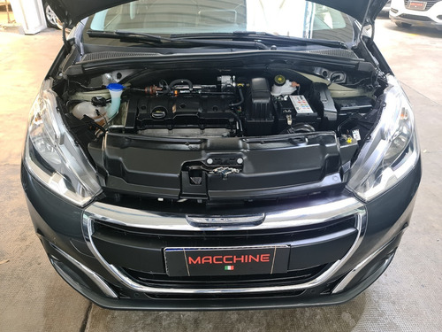 Peugeot 208 Feline