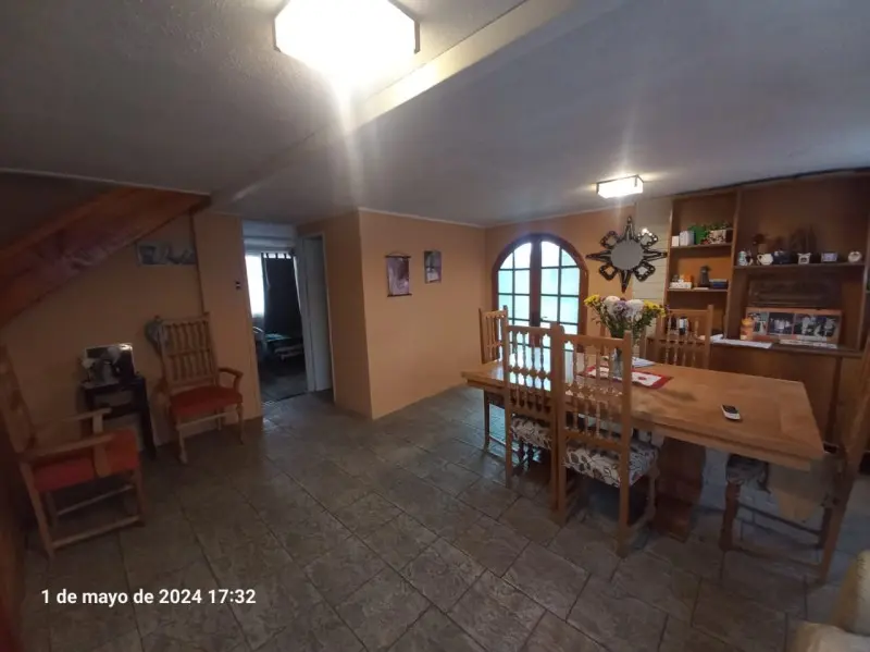 Imagen 5 de 18 de Atractiva Casa 4d 2b 1e 1b Barrio Tranquilo