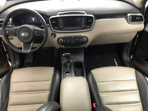 Imagem 11 de 14 de Kia Motors Sorento 2016 Gasolina