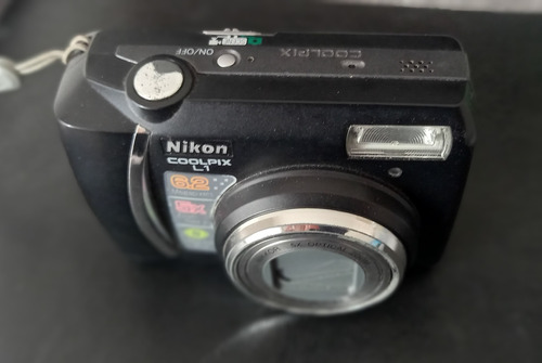 Camara Nikon Coolpix L1