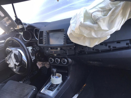 Imagem 2 de 10 de Lancer Evolution 2015 Sucata Motor Peças Acessorios