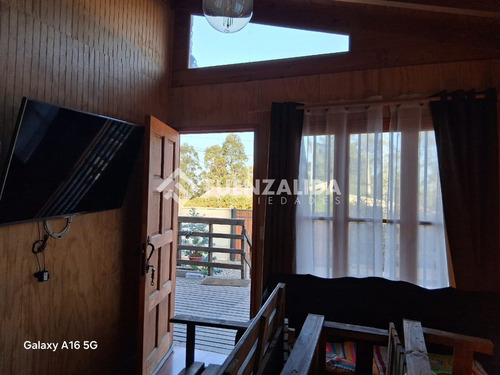 Casa En Venta De 3 Dorm. En El Tabo