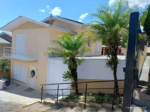 Casa Em Condomínio Fechado Em Guaporé