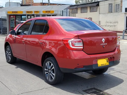 Renault Logan 1.6 Intens