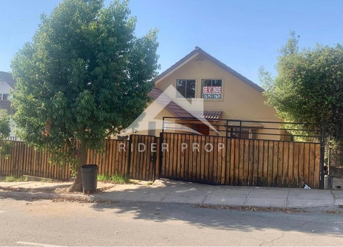 Condominio Camino Del Canelo - Alto Macul / Como Nueva